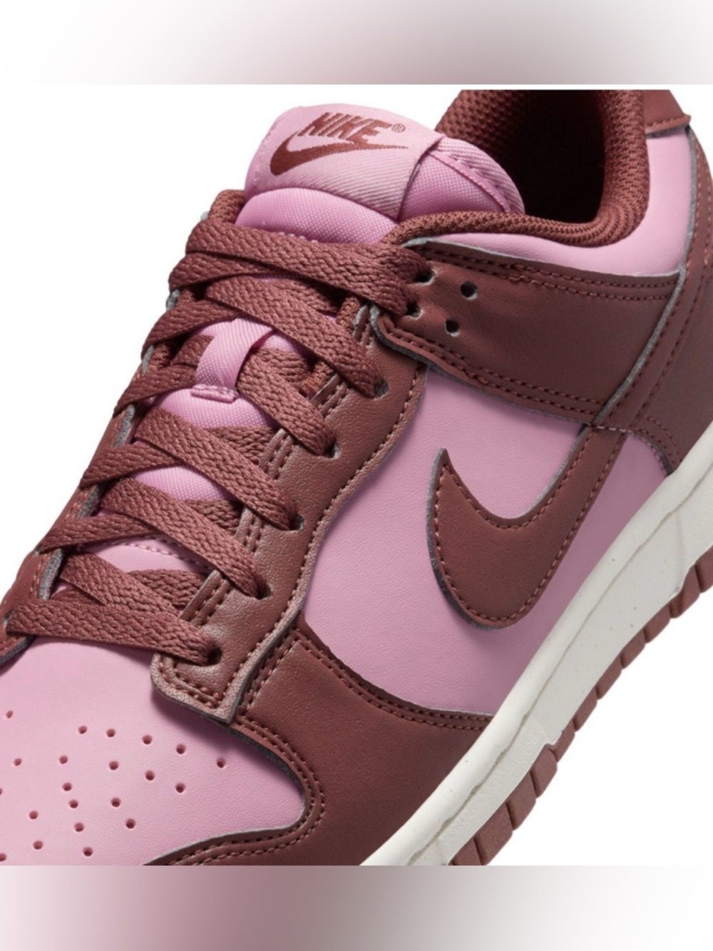 Nike Women's Dunk Low Shoes, size 6 brand new in box